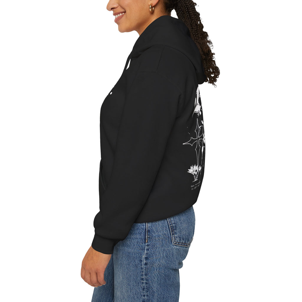 Skull "Broken" Graphic Hoodie — Gothic Streetwear Pullover